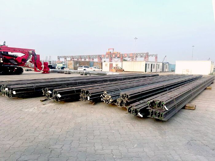P43 Rails Assembly Saoedi-Arabische P43 stalen rail voor kraantoepassingen
